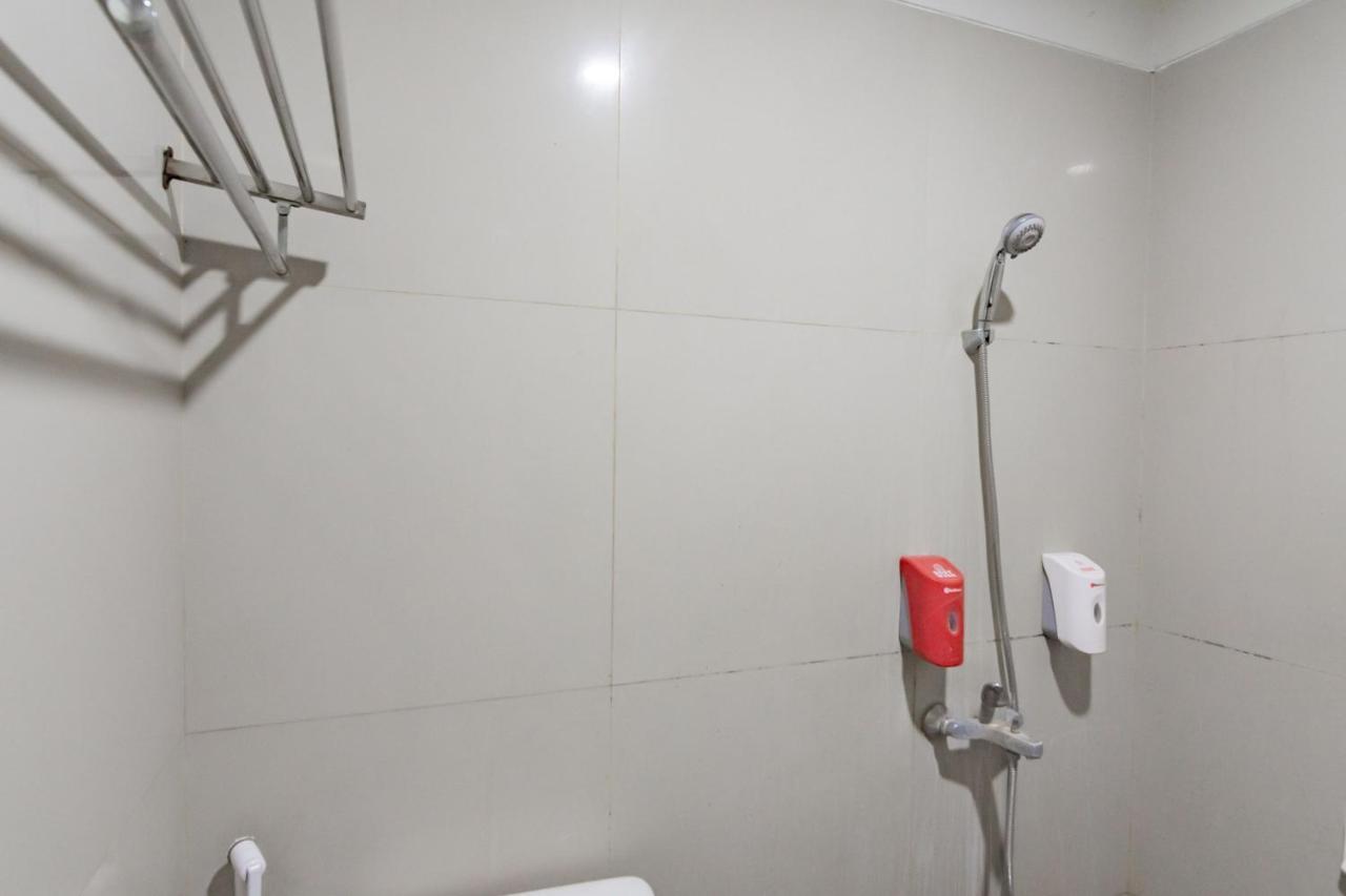 Reddoorz Near Institut Teknologi Bandung 2 Hotel Phòng bức ảnh